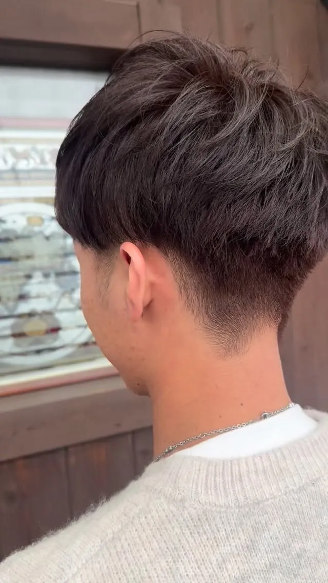 襟足をスッキリ引き締めて