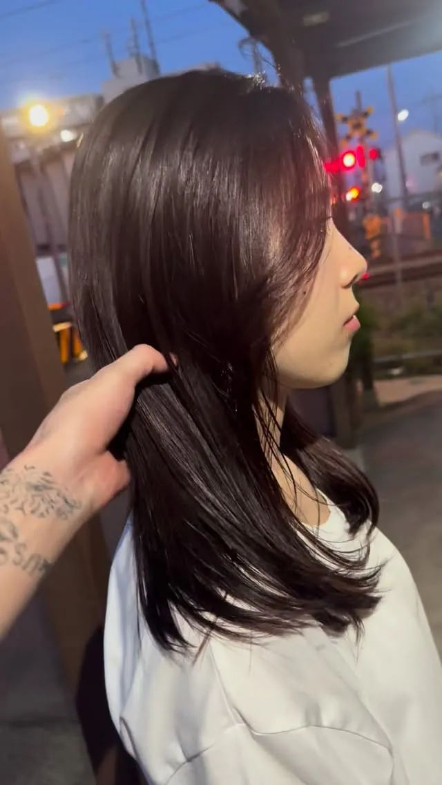 艶感たっぷりの深みボルドー