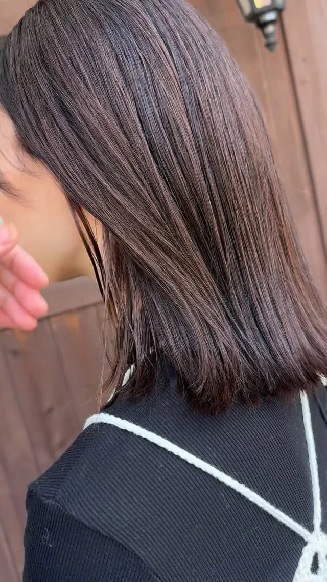 柔らかく透けるピンクブラウン